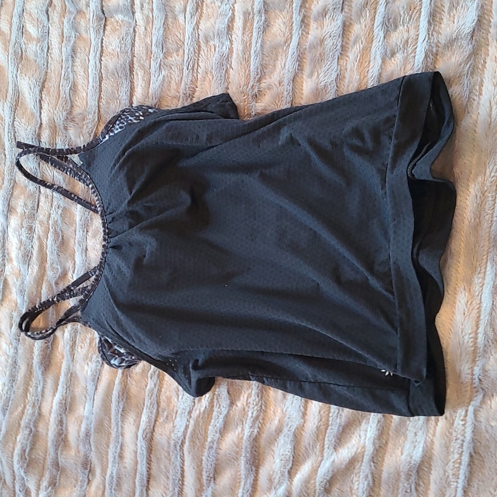 ❌️SOLD❌️ Athleta Cobra Dot Invigorate 2 in 1 Tank - Picture 5 of 10